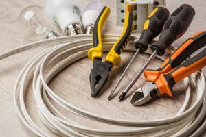 電気工事の工具